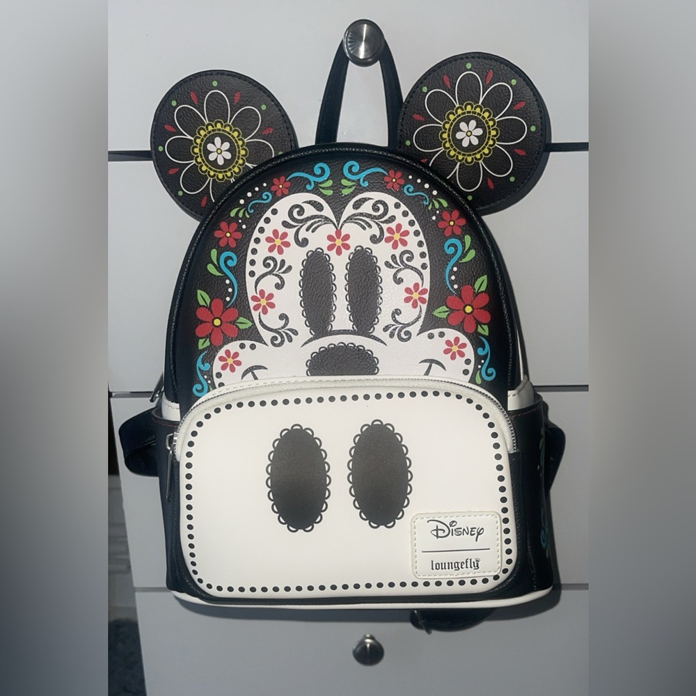 Loungefly Disney Mickey Dia De Los Muertos
Backpack